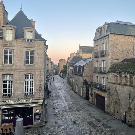 Spacieux Appartement Au Coeur Du Centre Historique De דינאן מראה חיצוני תמונה